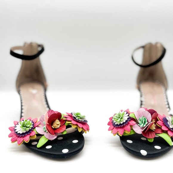 Betsey Johnson Black Floral Chunky Heel Sandals - Picture 2 of 6